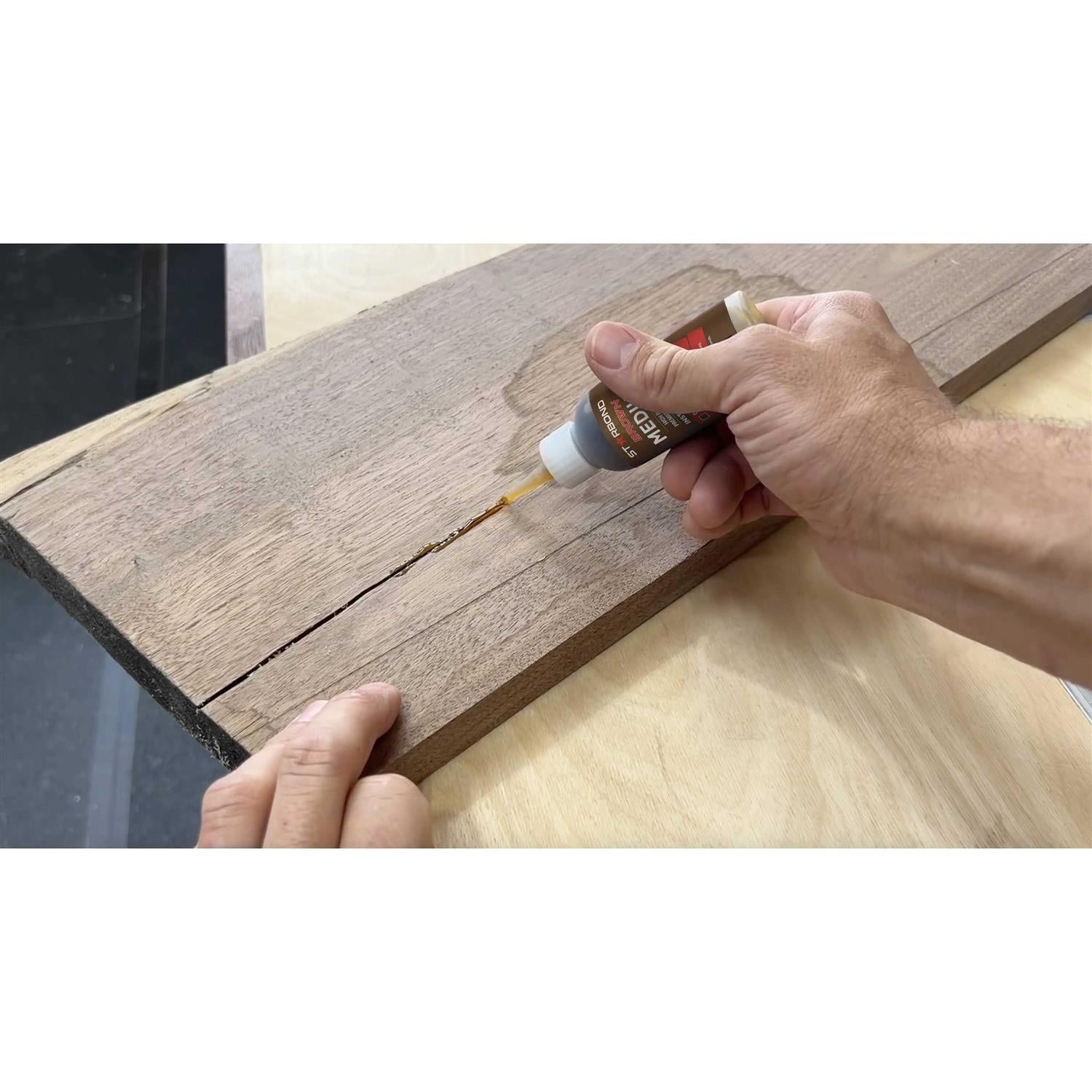 Starbond Brown Medium CA Glue BR-150 U248