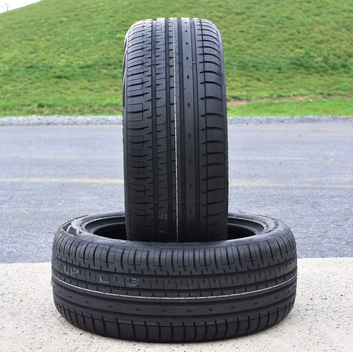 Accelera Phi-R All-Season High Performance Radial Tire 205/50R15 T35707