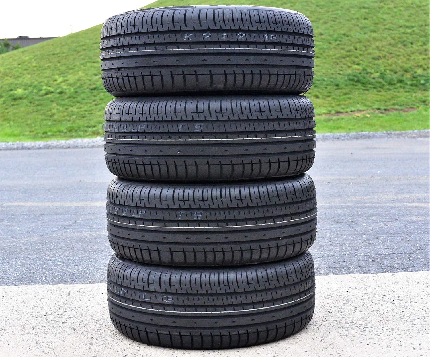 Accelera Phi-R All-Season High Performance Radial Tire 205/50R15 T35707