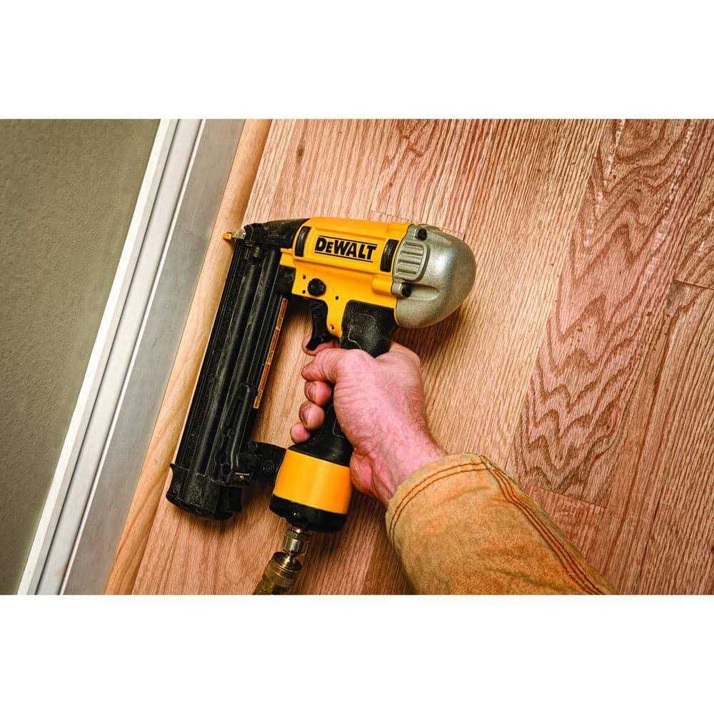 DEWALT DWFP1KIT Nailer and Compressor Combo Kit F261648