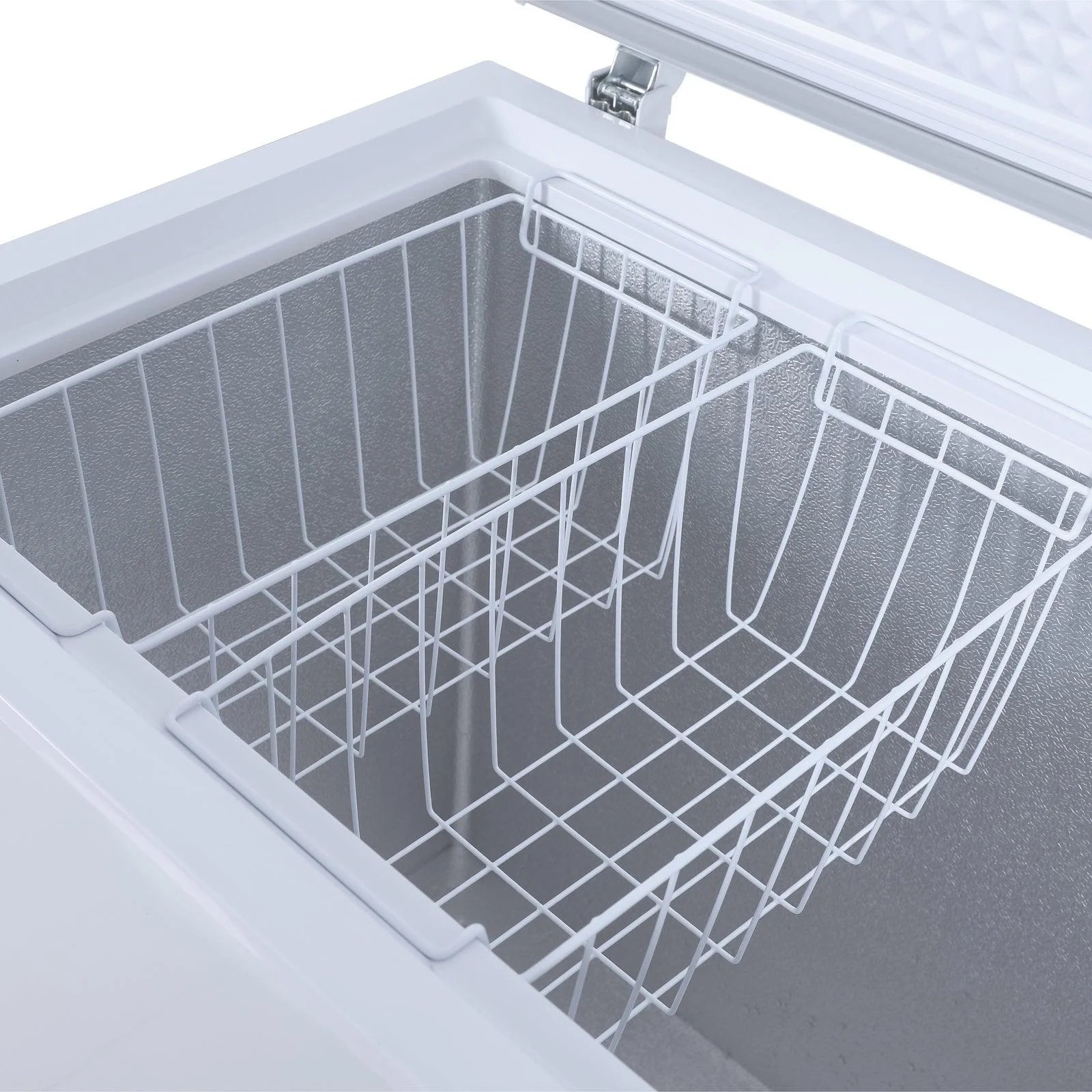 Avanti 10.0 cu. ft. Garage Ready Chest Freezer, White L2684