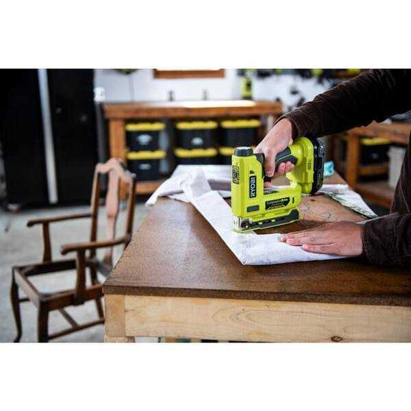 Ryobi ONE+ 18V Cordless 3/8 in. Crown Stapler with 2.0 Ah Battery N36431