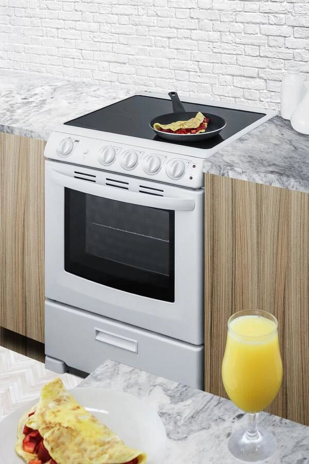 Summit Appliance 24 in. Electric Smooth-Top Range, White R419090