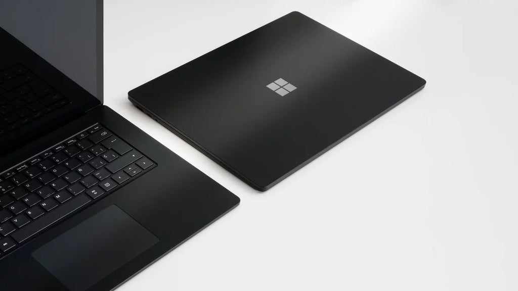 Microsoft Surface Laptop 3 13.5" Intel Core i5 8GB 256GB Windows 10 Black C921