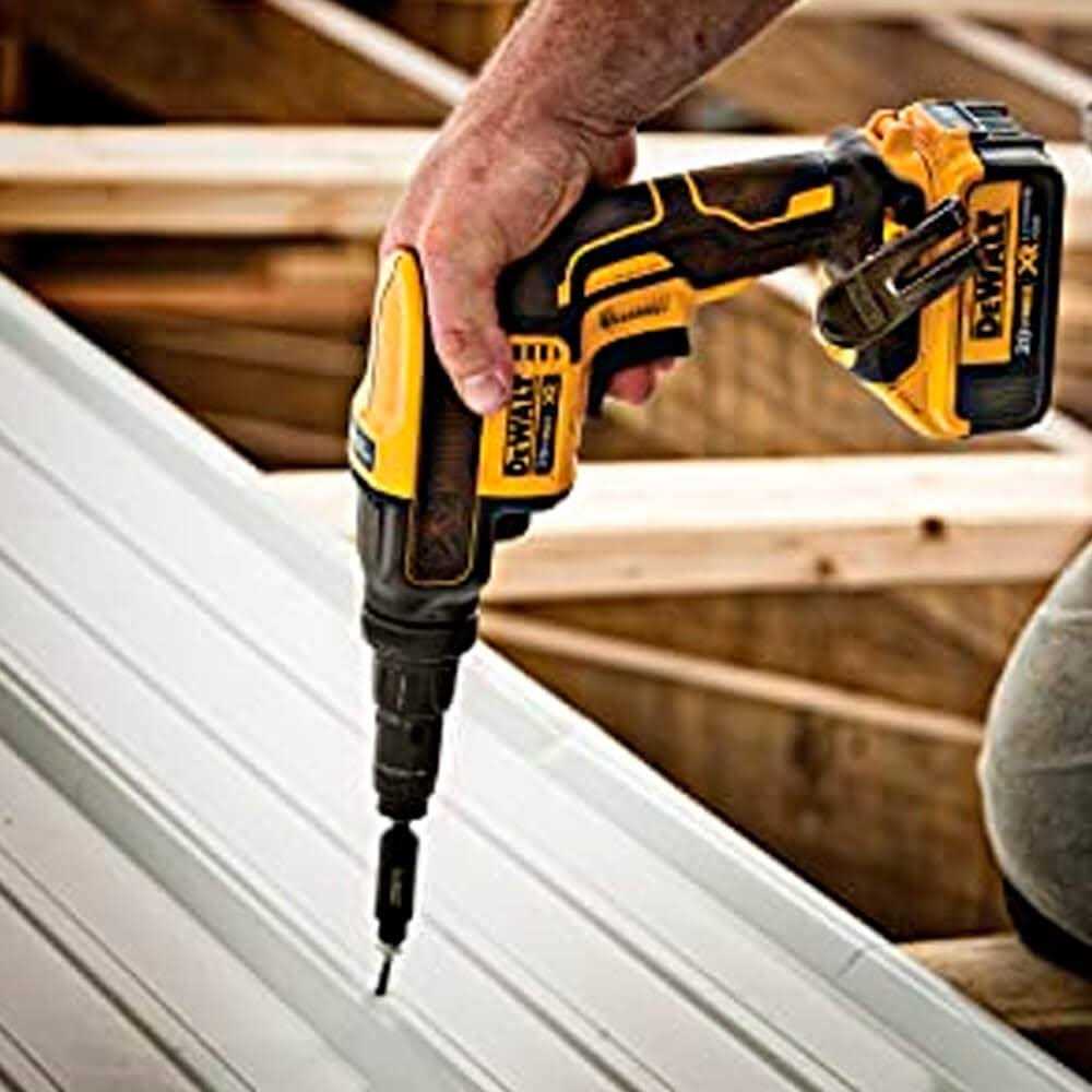 DeWalt 20V MAX XR Versa-Clutch Adjustable Torque Screwgun V678