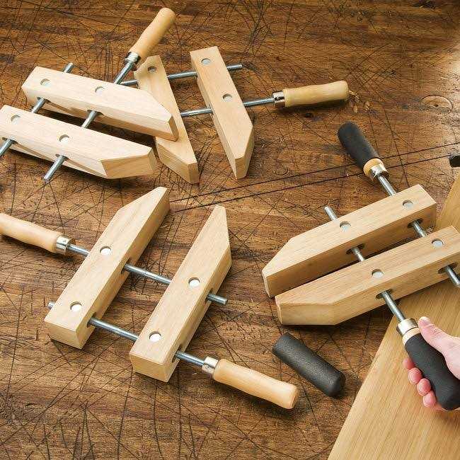 Rockler Wooden Handscrew Clamp A39046
