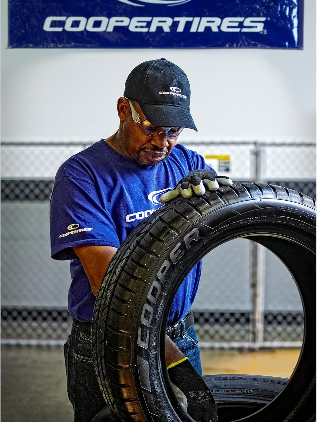 Cooper Evolution Tour All-Season 225/65R16 100T Tire J170619