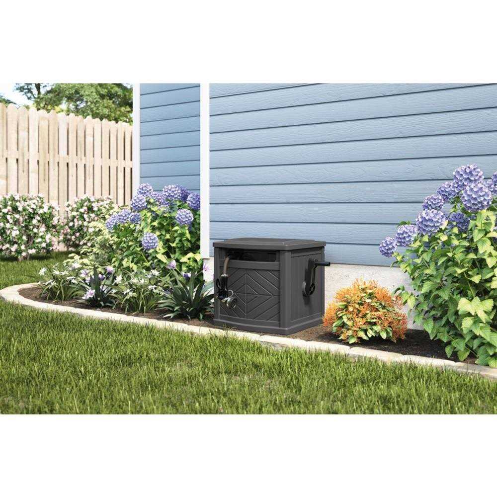Suncast 150 ft. Gray Hideaway Hose Reel Y590