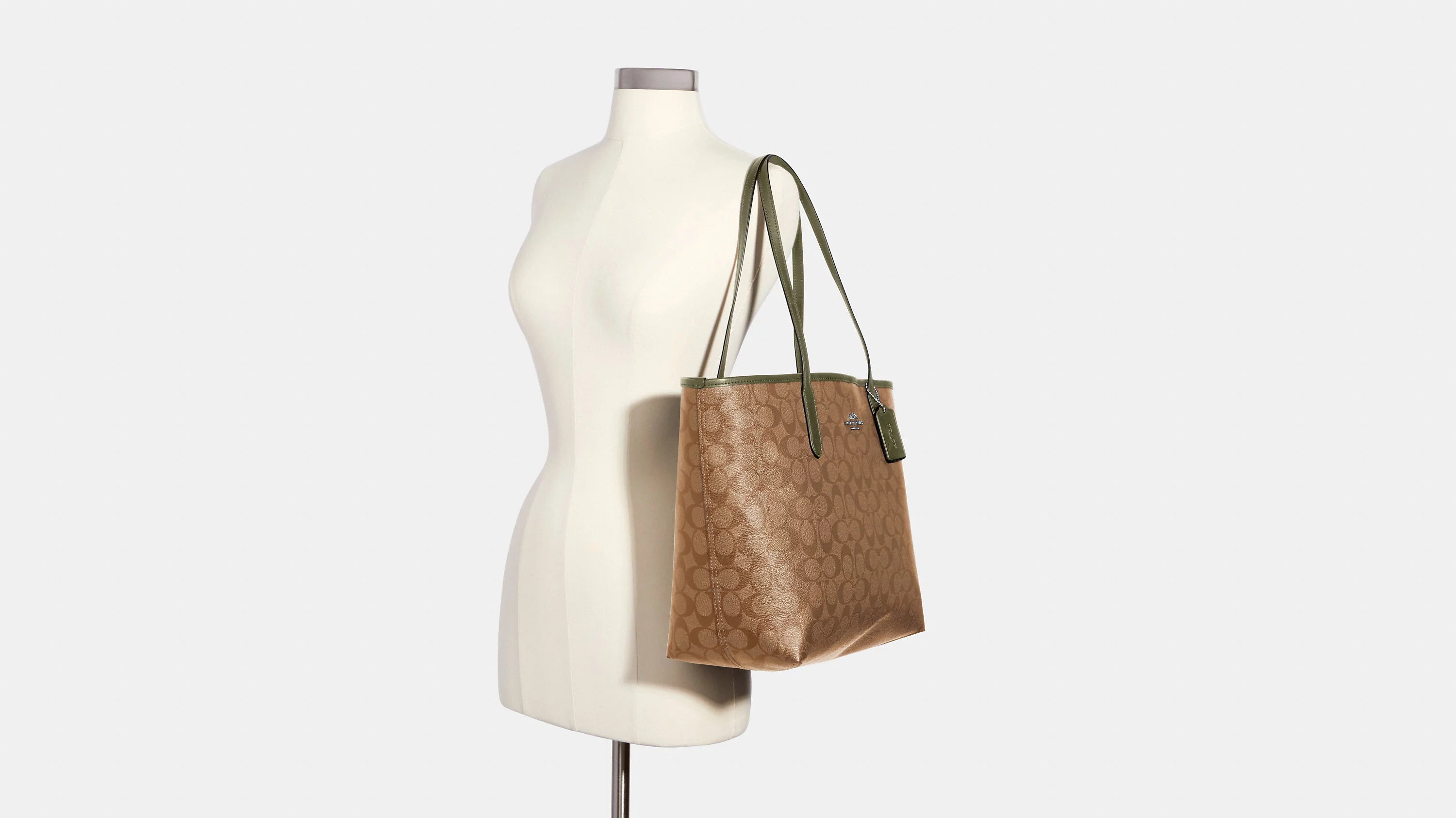 Coach 5696 City Tote Signature Canvas Khaki B20763