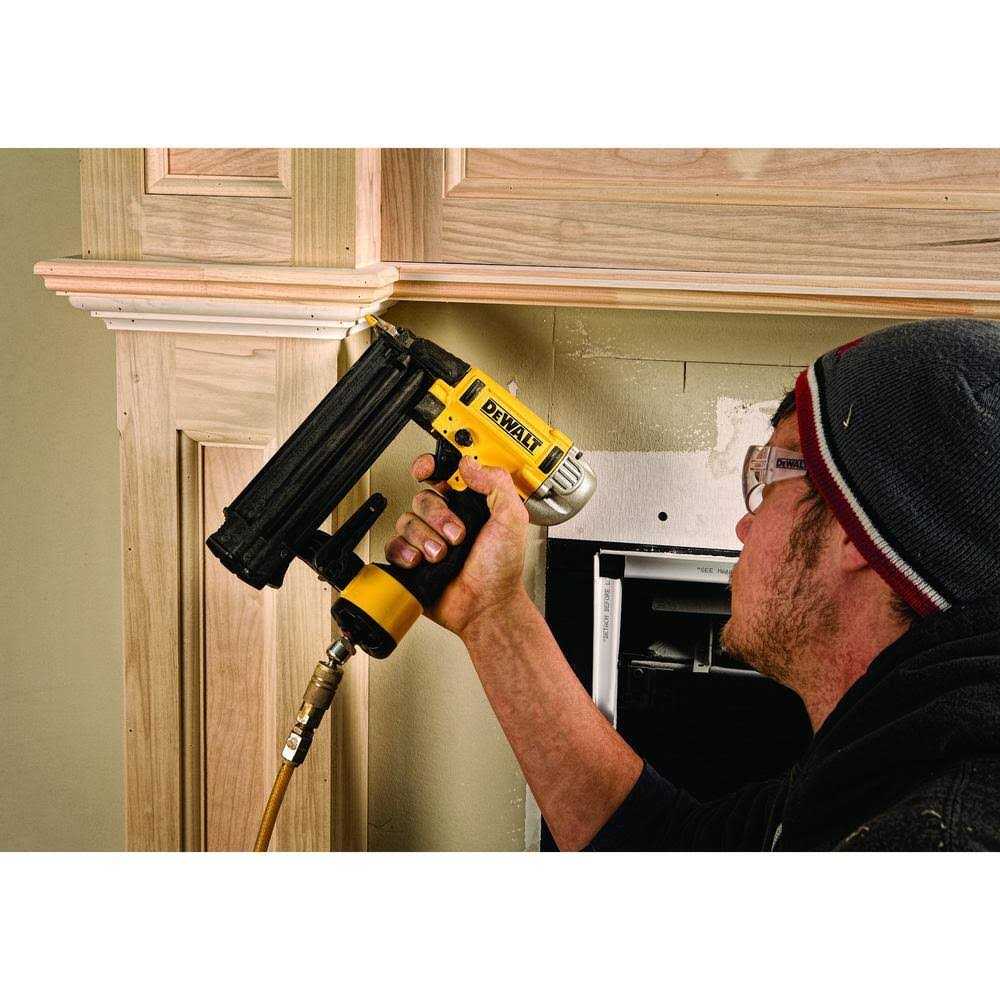 DEWALT DWFP1KIT Nailer and Compressor Combo Kit F261648