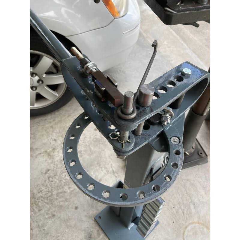 Central Machinery Compact Bender O628