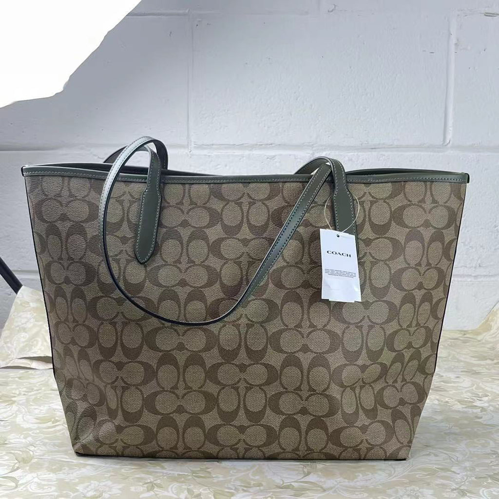 Coach 5696 City Tote Signature Canvas Khaki B20763