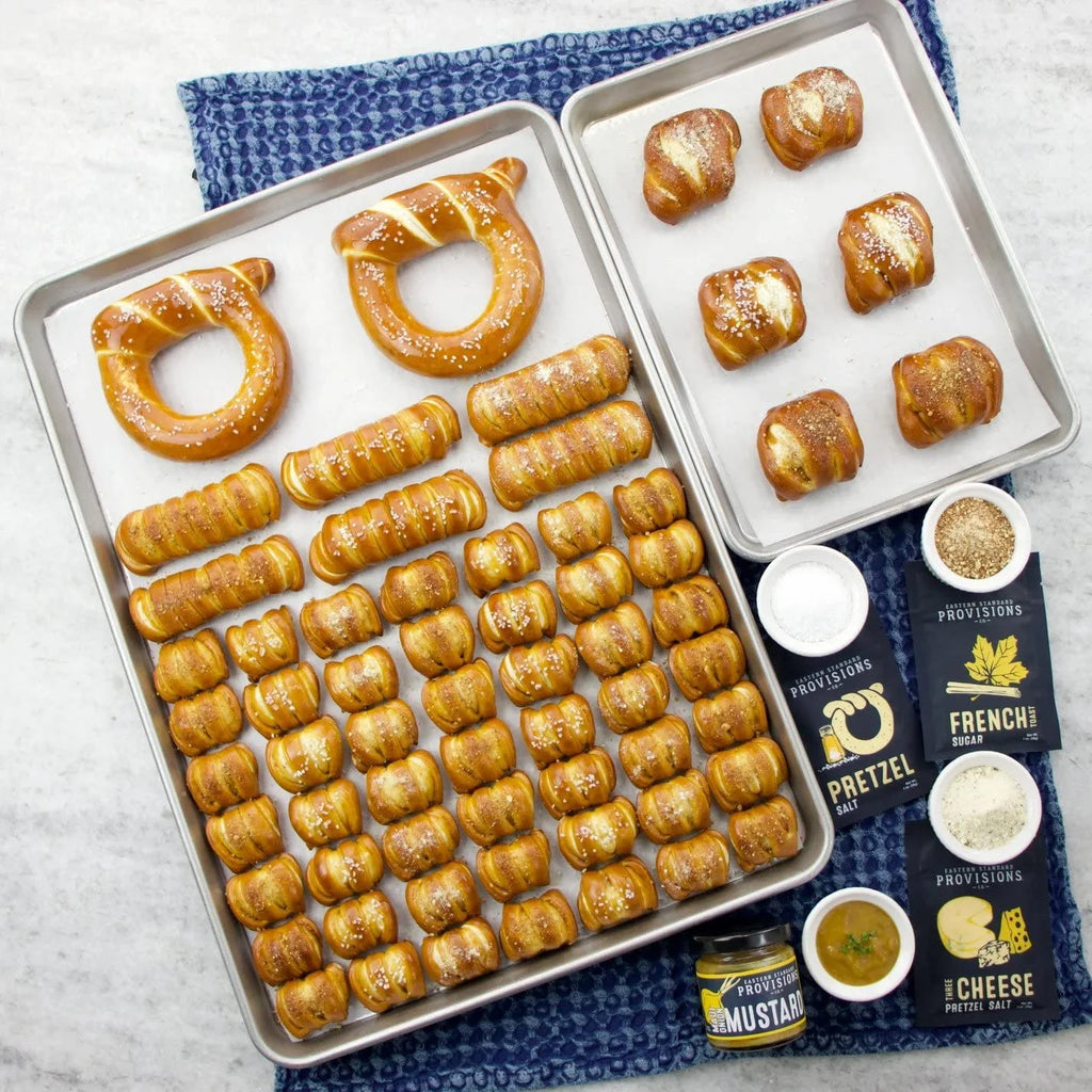 Gourmet Pretzel Gift Box with Sauce & Toppings Z12906