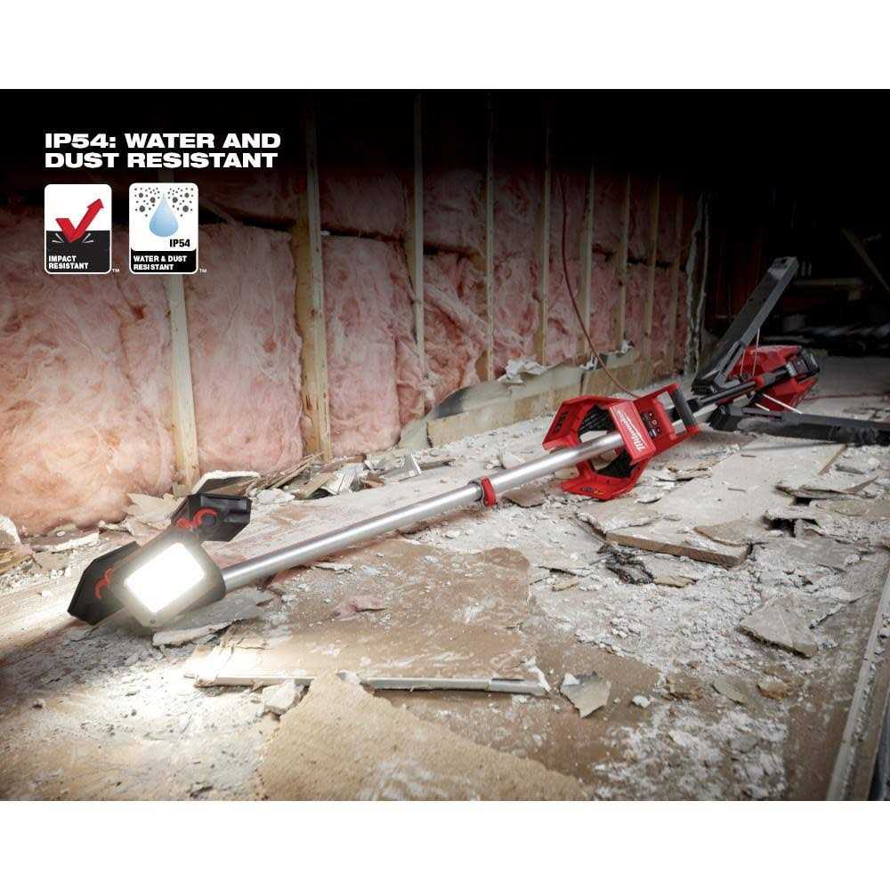 Milwaukee M18 Rocket Tower Light/Charger W27601