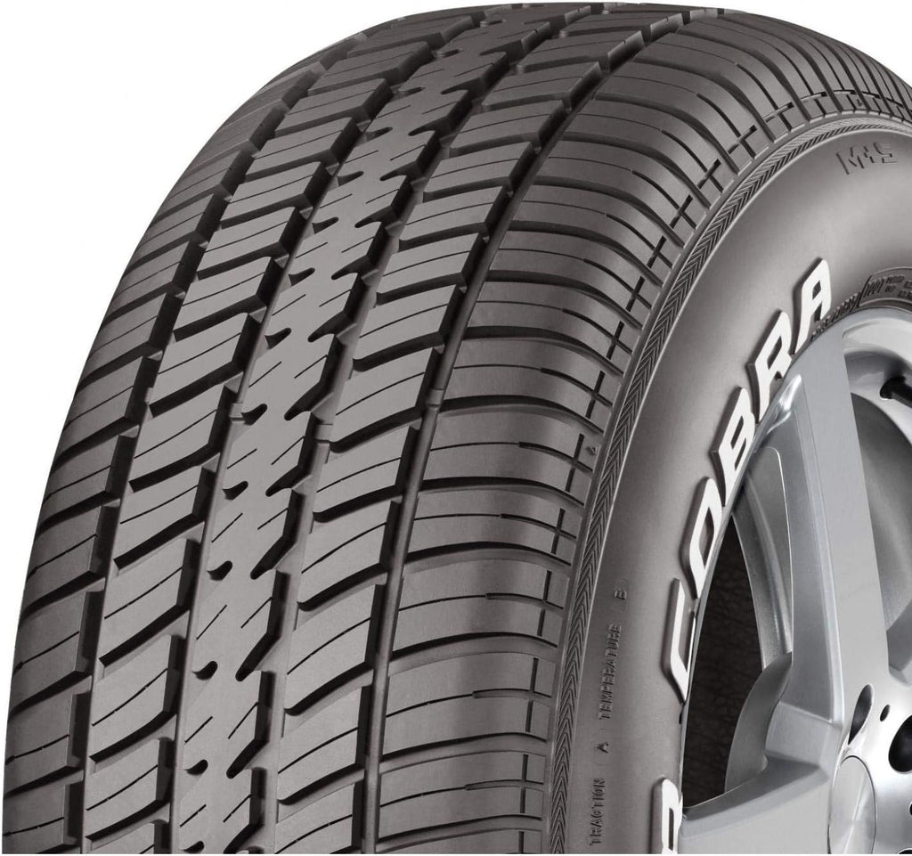 Cooper Cobra Radial G/T All-Season P235/70R15 Tire Z318