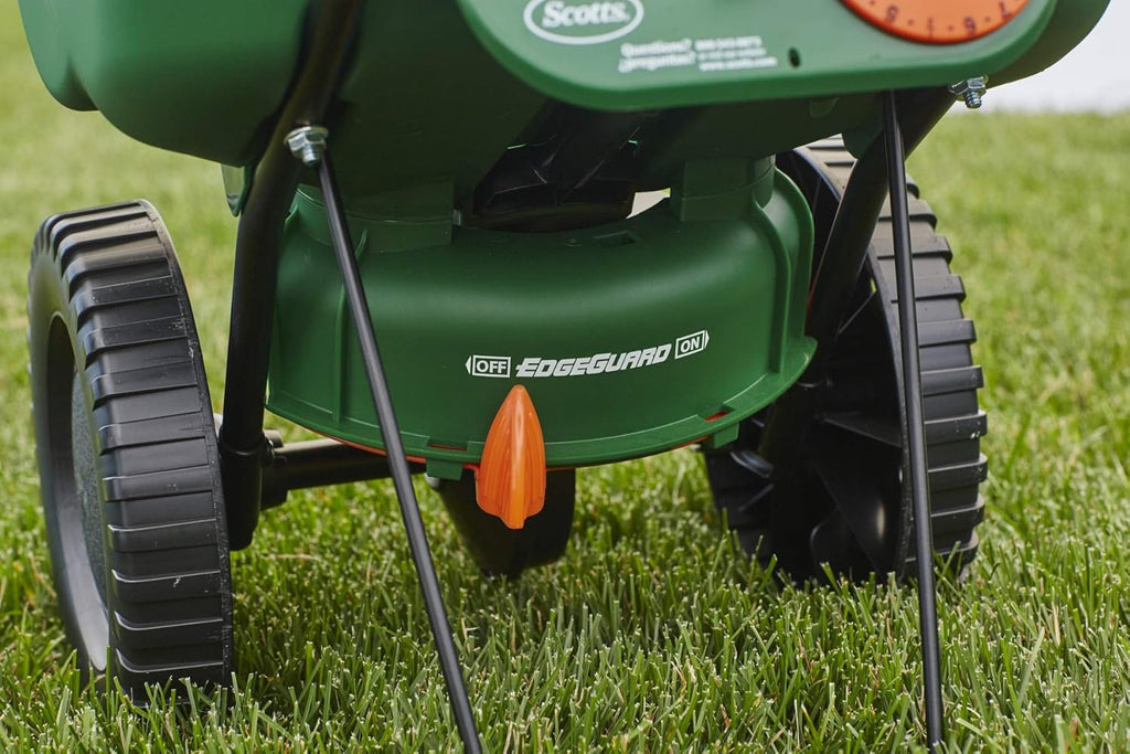 Scotts Turf Builder Edgeguard Mini Broadcast Spreader, 2-Pack O475
