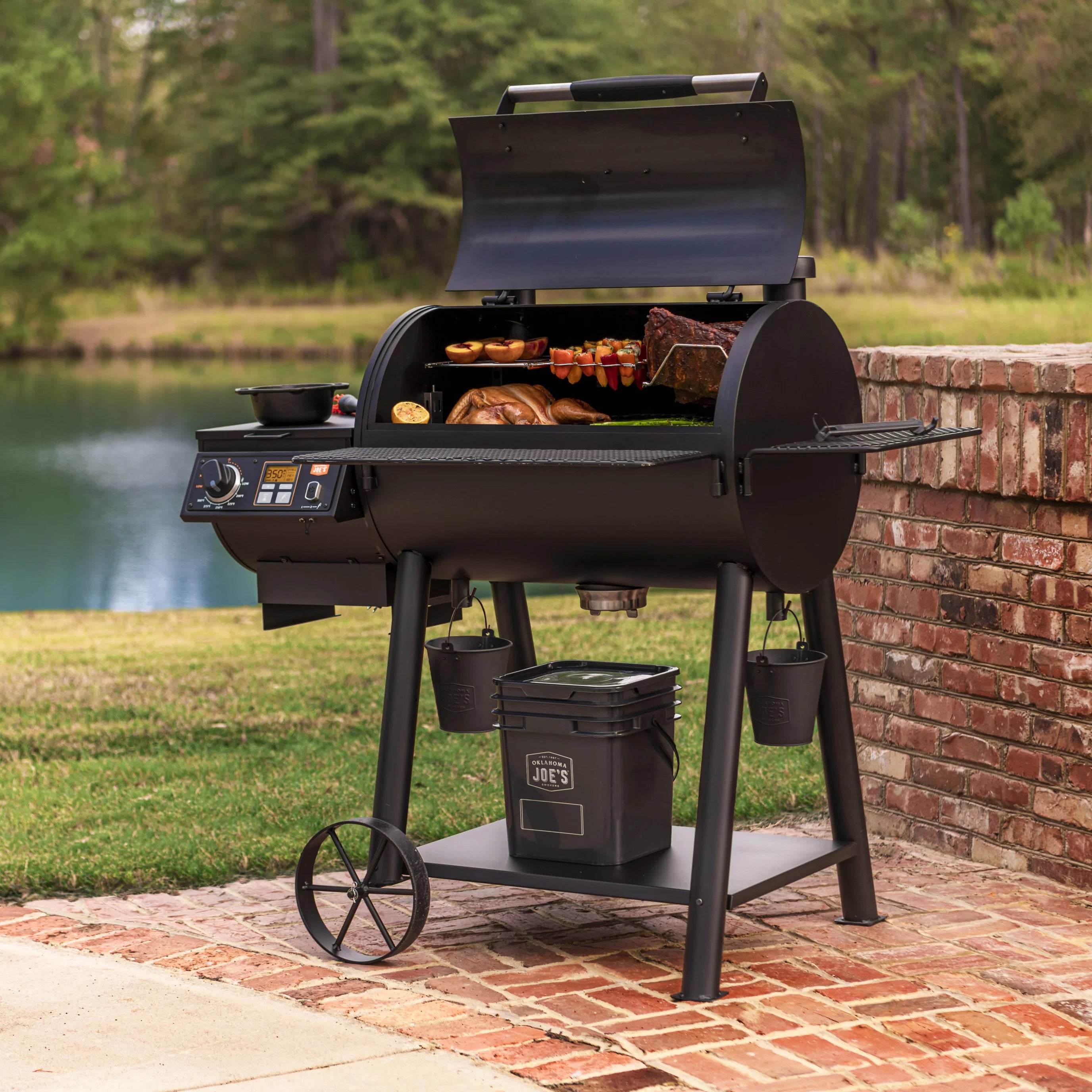 Oklahoma Joe's Rider 900 Pellet Grill U46994