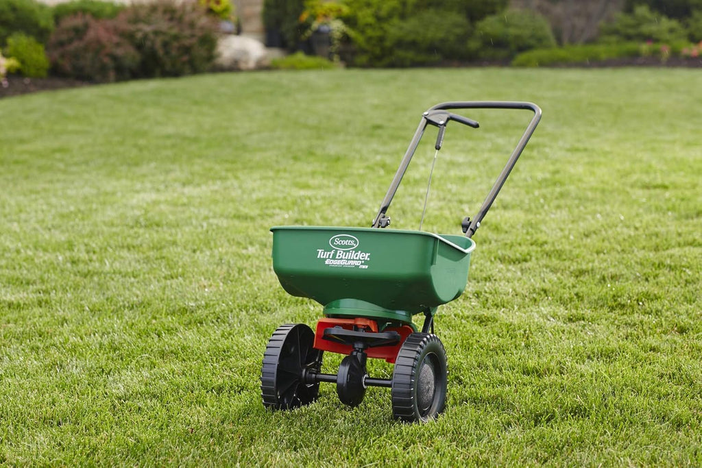 Scotts Turf Builder Edgeguard Mini Broadcast Spreader, 2-Pack O475